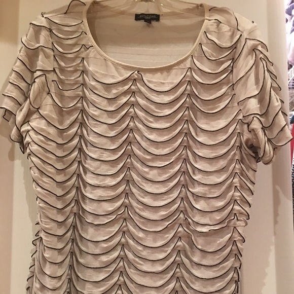 Cream and black - Picture 1 of 3